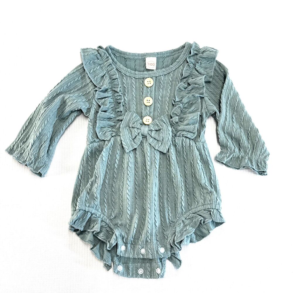 Baby girl Long-Sleeved Ruffled Cable Knit Button Bodysuit 12-18 Mo. ??